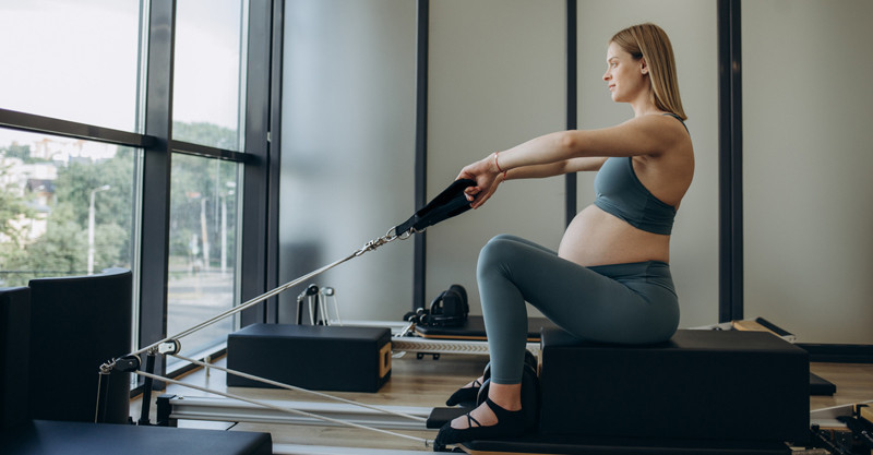 Reformer Pilates bei Schwangerschaft